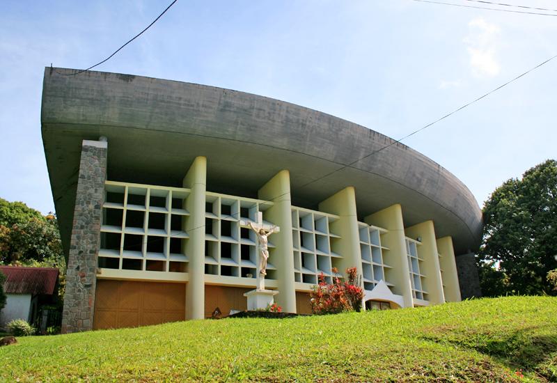 Chapelle Notre Dame de Guadeloupe, architecture contemporaine des années 50