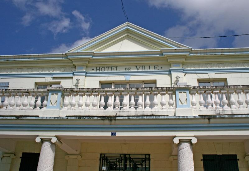 Hôtel de Ville, Port-Louis. Style néoclassique inspiré par les formes antiques