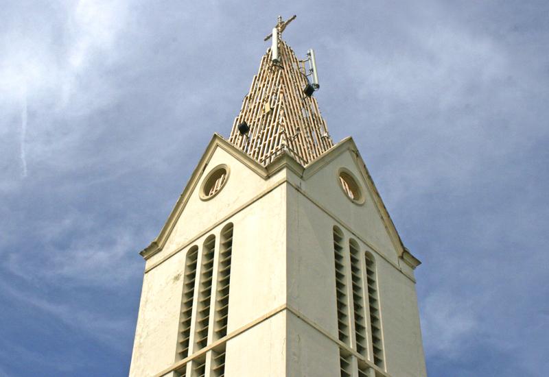 Pointe-à-Pitre, Guadeloupe, église de Massabielle. Clocher - 35 m de haut
