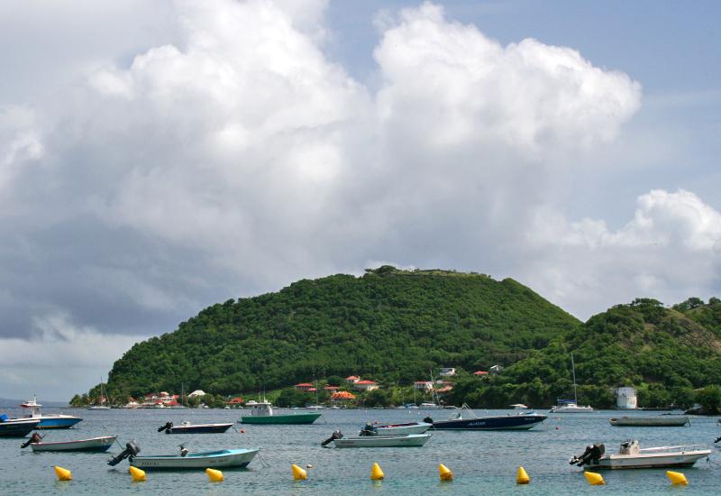 Fort Napoléon, sur le Morne Mire aux Saintes Fort Napoléon, sur le Morne Mire aux Saintes
