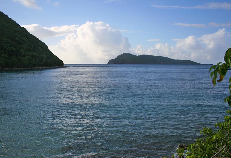Anse Crawen, Terre-de-Haut : vue sur Grand îlet