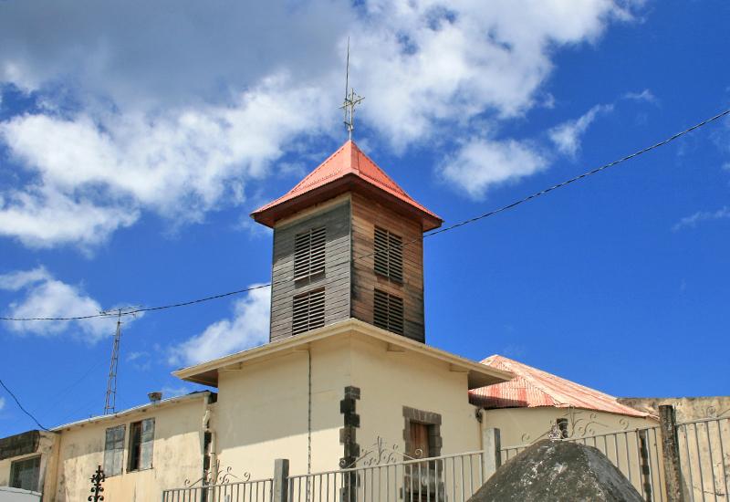 Eglise Notre Dame de l'assomption, Pointe-Noire : beau clocher en bois
