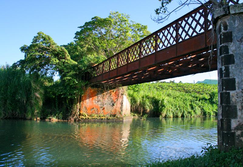 Pont de la Petite Rivière à Goyaves à Sainte-Claire 