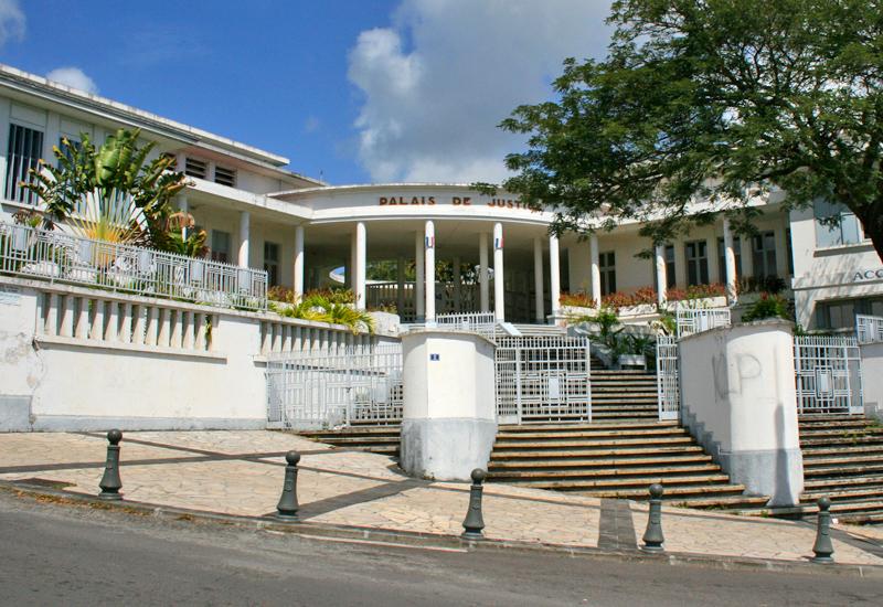 Basse-Terre, Palais de justice construit en 1934 par l'architecte des colonies Ali Tur