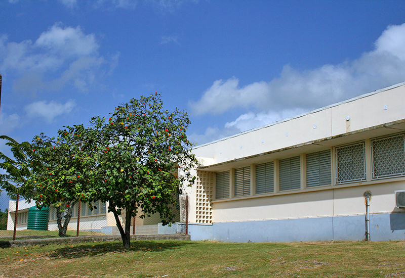 École primaire Alice Delacroix, bâtiment de plan rectangulaire